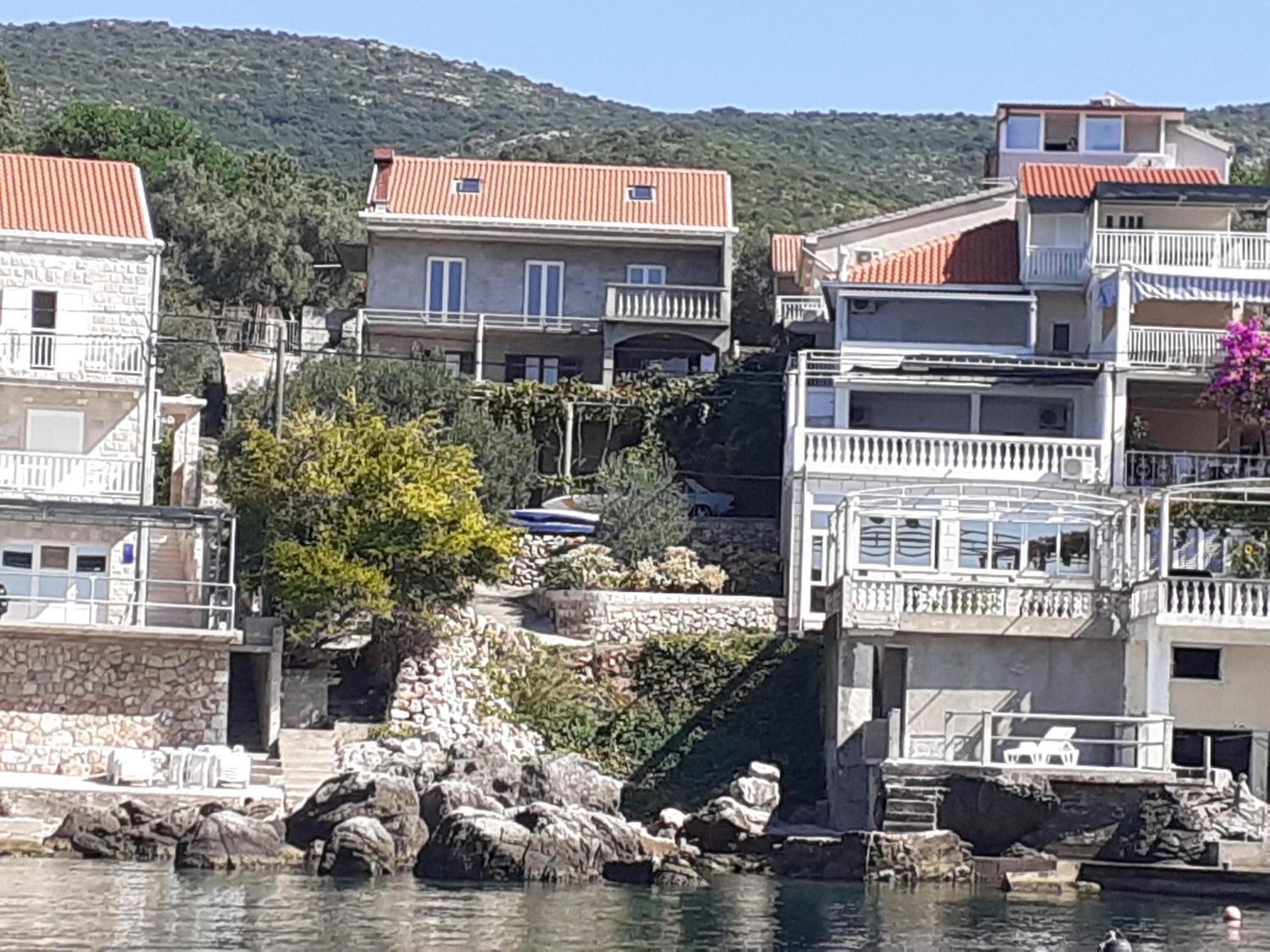 Apartments Ane Molunat Exterior photo